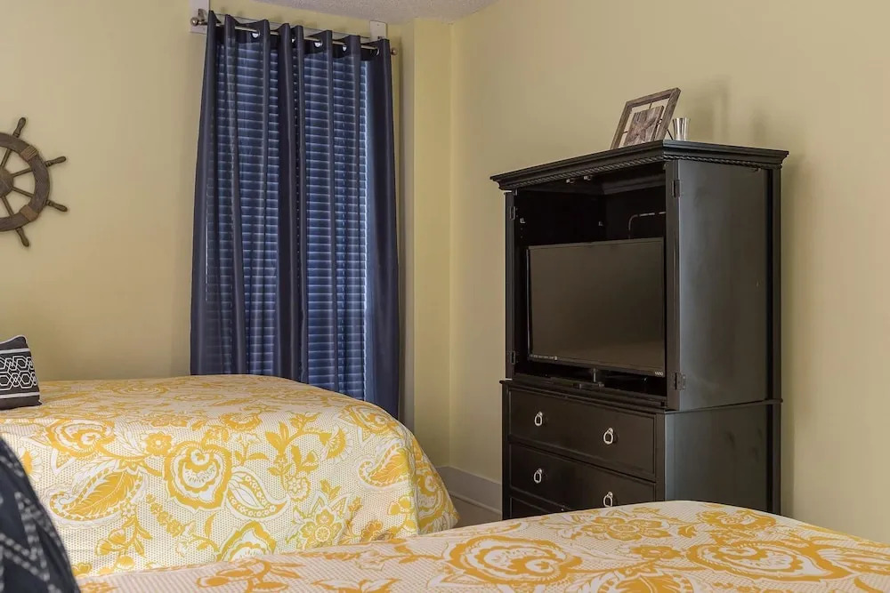 Windward Pointe 102