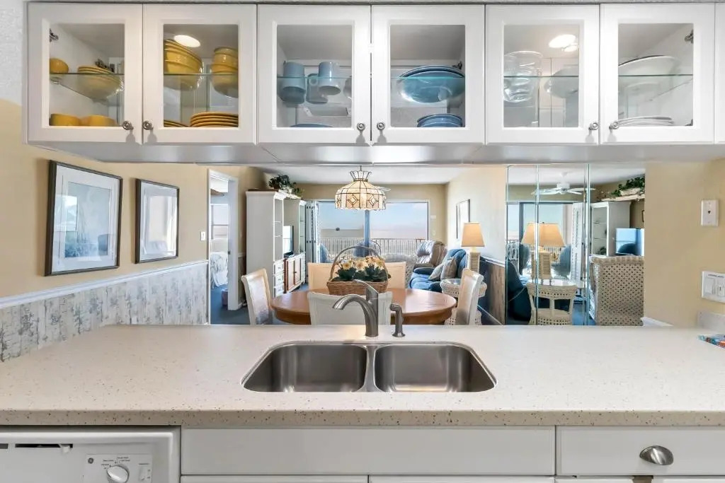 #210 Beach Place Condos