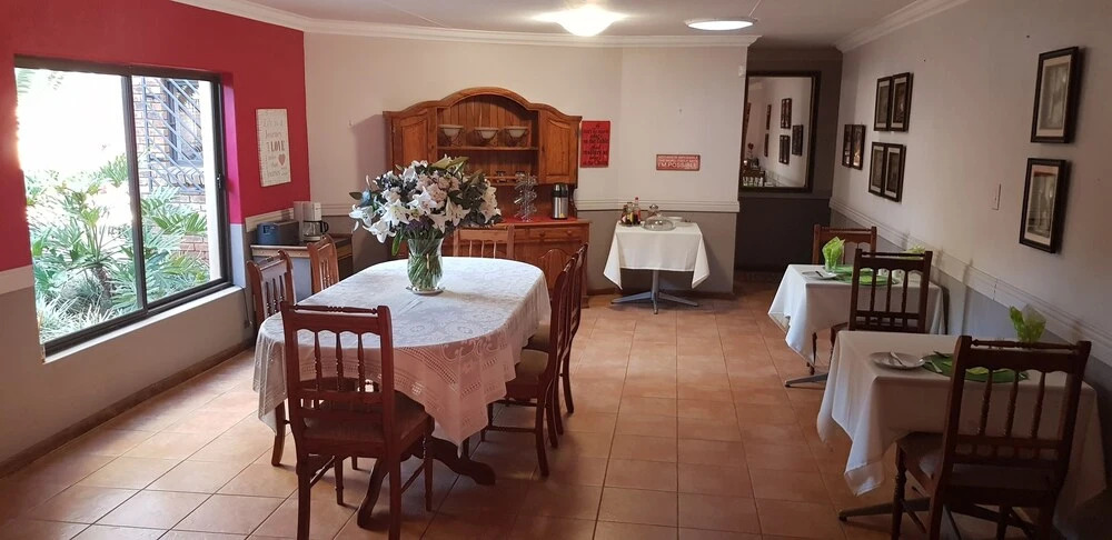 The Clubhouse Guesthouse