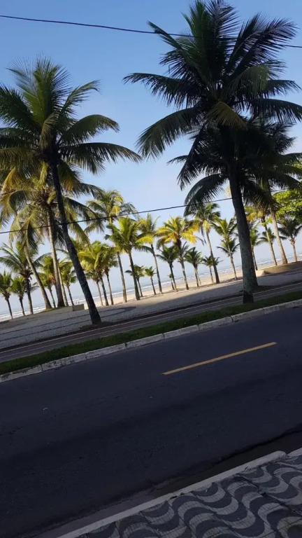 Apto Praia Grande - 50 metros da praia