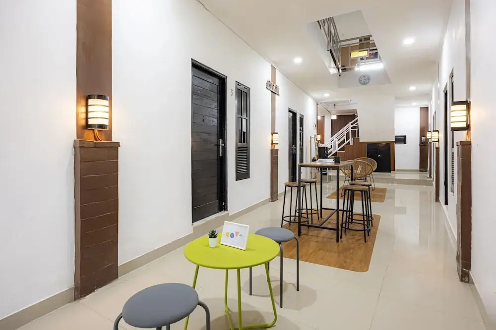 Cove Padonan Inn