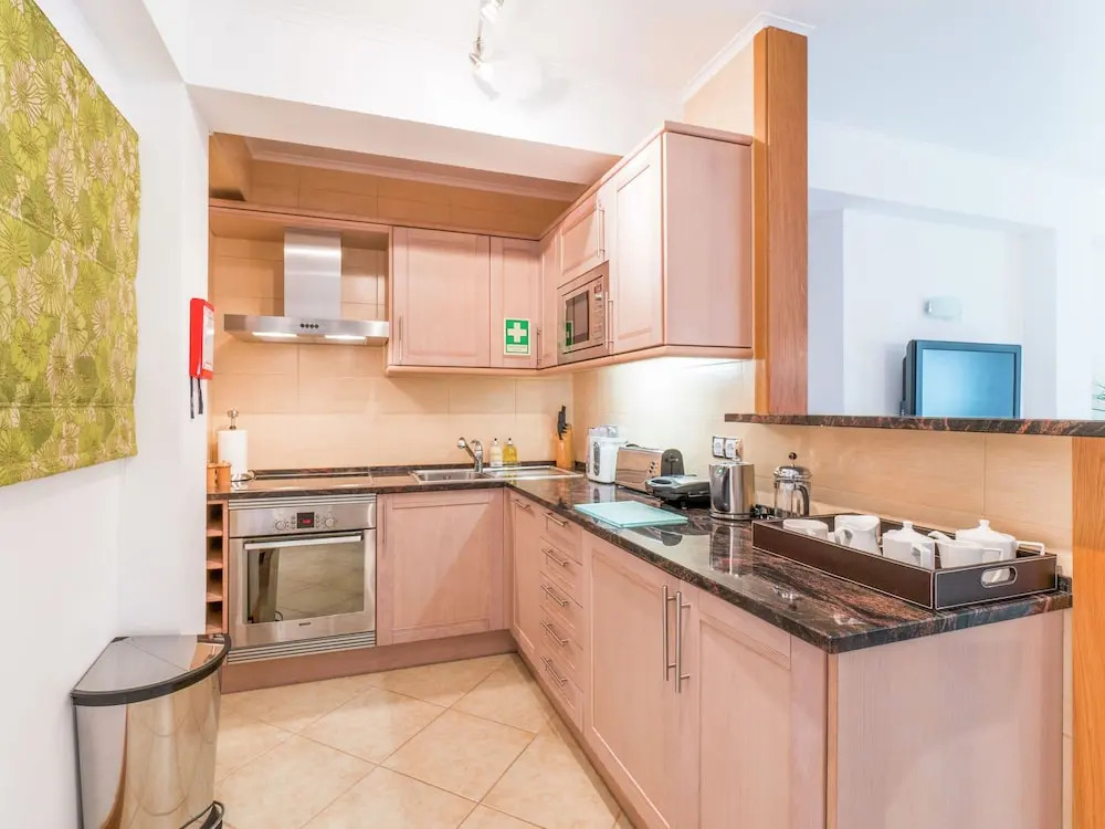 Luxurious T1 Apartment With Shared Pool in Beautiful Surroundings Near Lagos