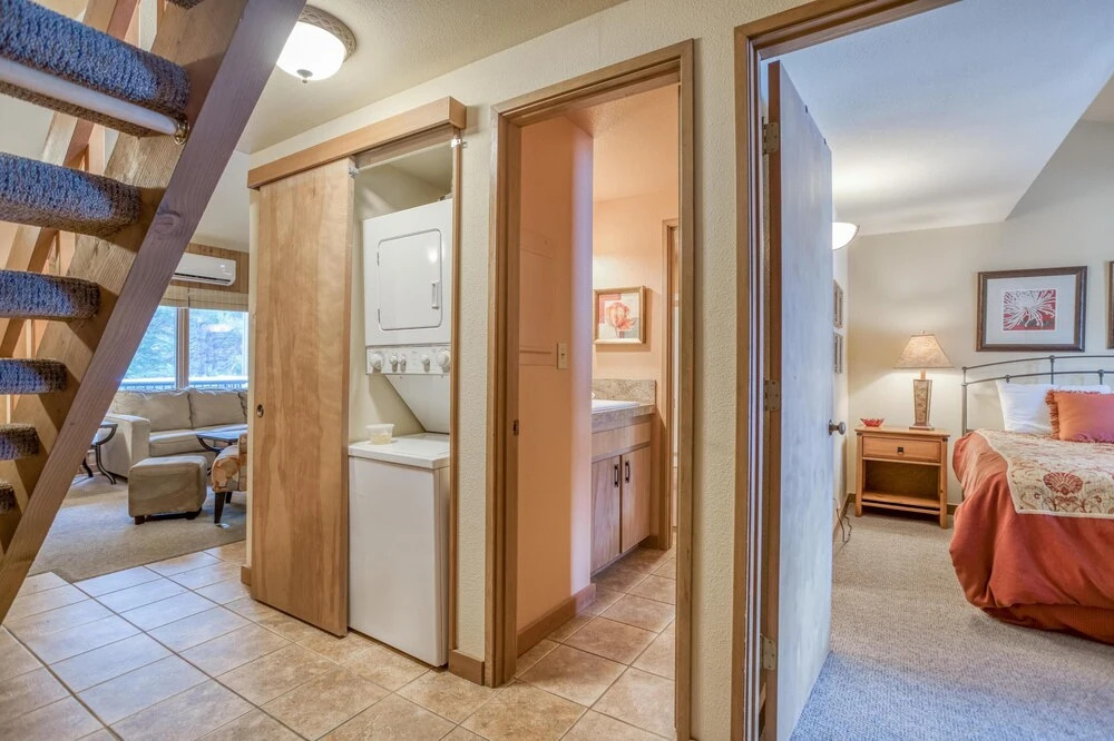Ski House 246