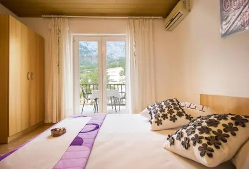 Apartment & Rooms Marigold