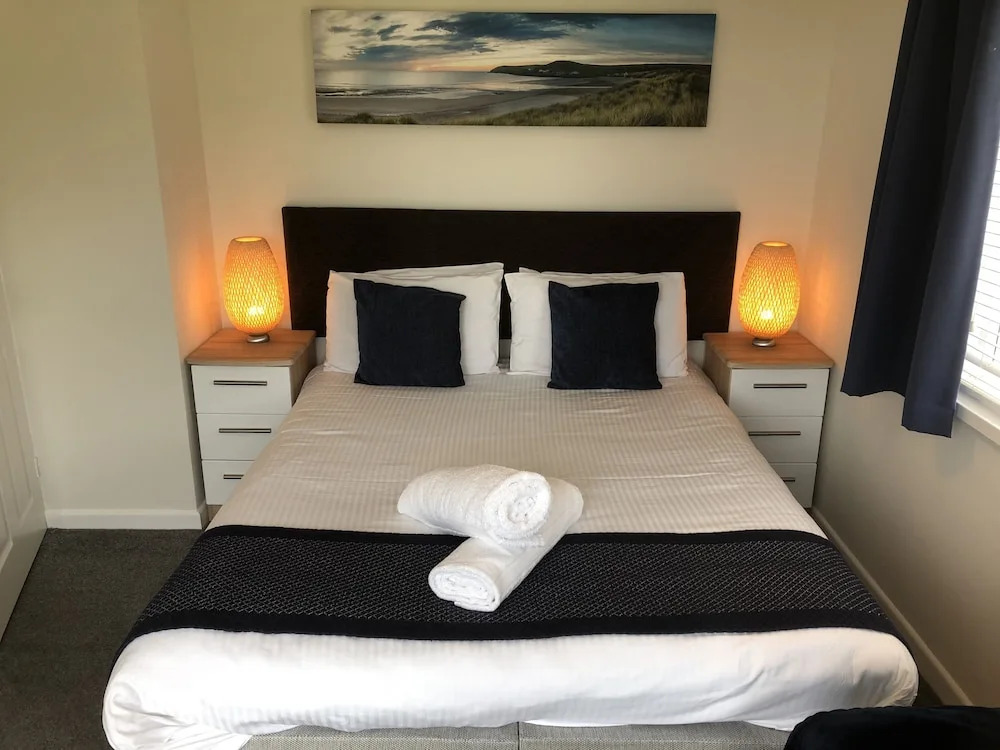 CROYDE VILLA SUNSEA 6 Bedrooms
