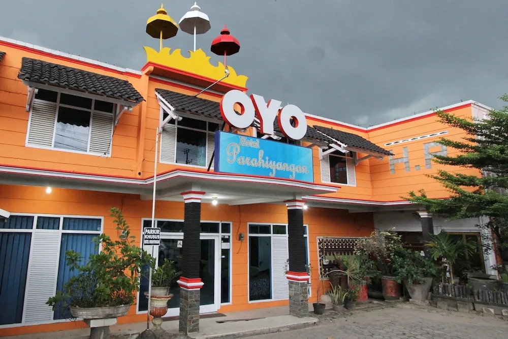 Hotel Parahiyangan By OYO Rooms