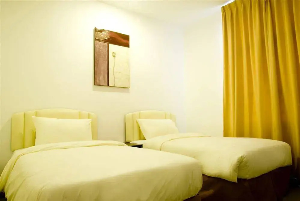 Hotel Seven