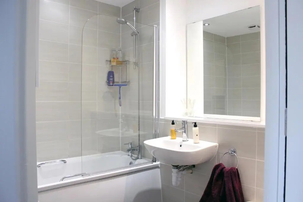 Bridgewater House - Luxury Private Room & Bathroom