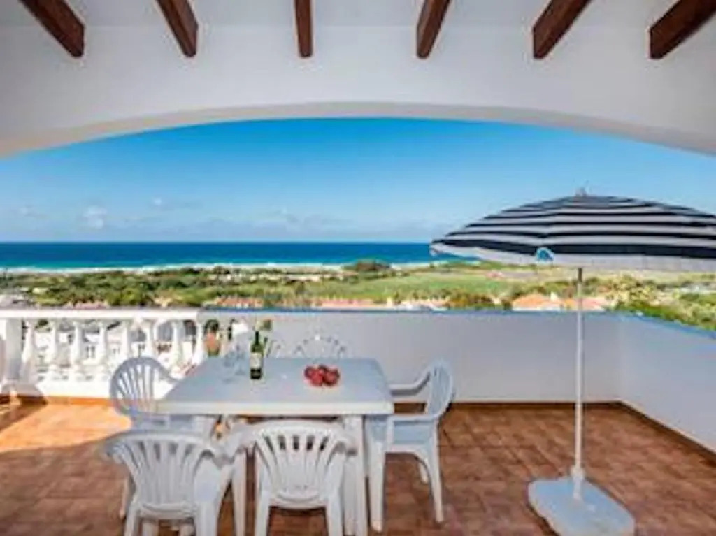 Casa Lucia - 2 bedroom family villa with large spacious pool area - Sea views