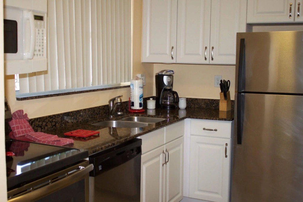 Palm Beach Waterfront Suites