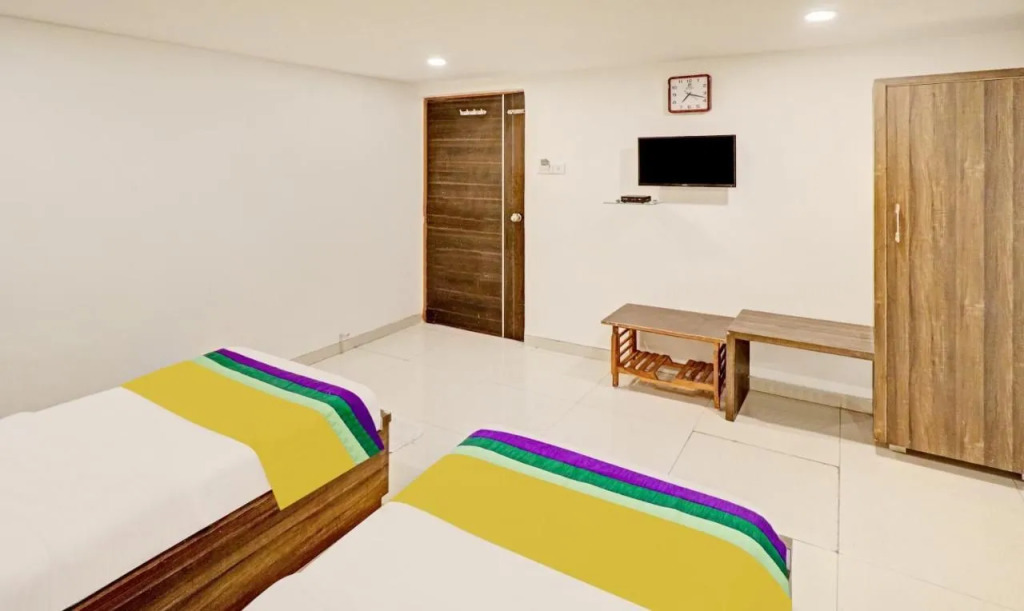 Itsy By Treebo - Radhe Residency