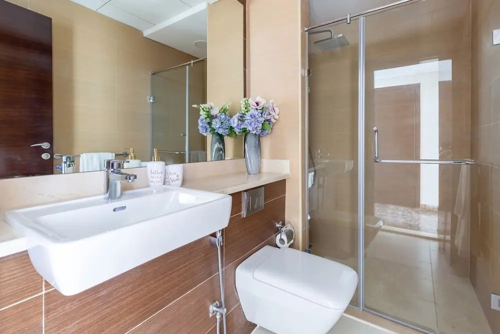 Sophisticated 2BR in Dubai Marina - Your Dream Destination!