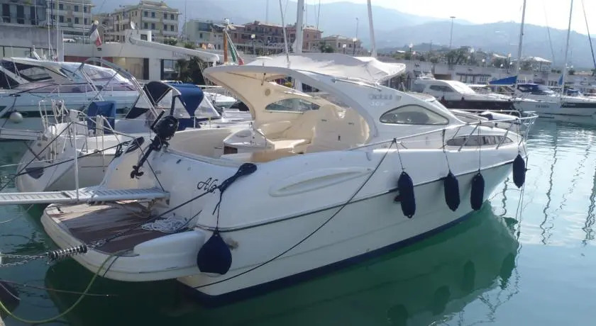 Lavagna Milu Boats 2