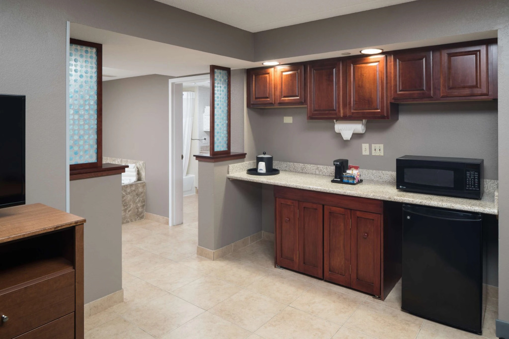 Hampton Inn & Suites Chicago North Shore