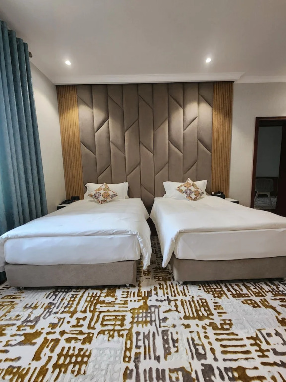 HOTEL DEHLAVI o