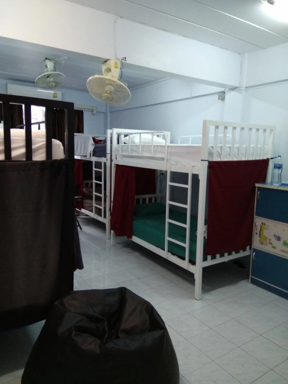 Shady'S Hostel