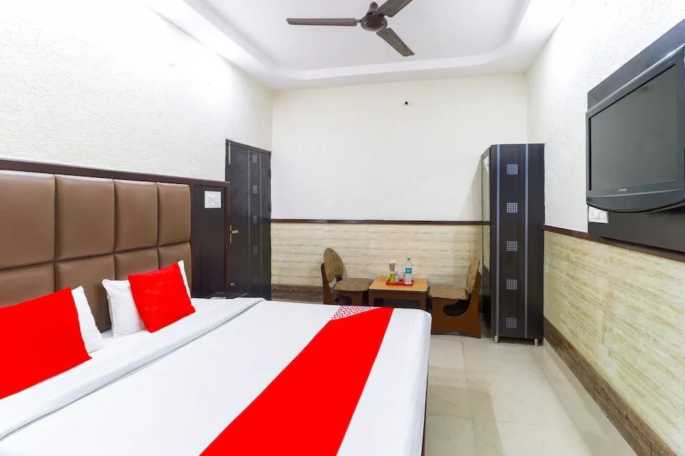 Oyo 46437 Malik Regency