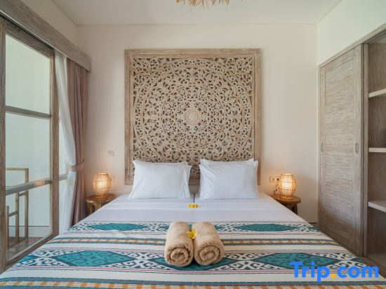 1BR Villa Izia Cozy Tropical Retreat with Pool