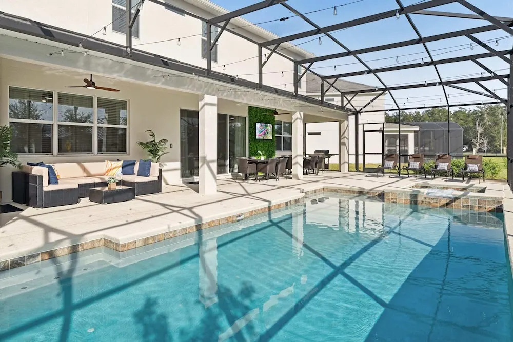 Upstay 15BR Villa w Games Room, Pool & Cinema