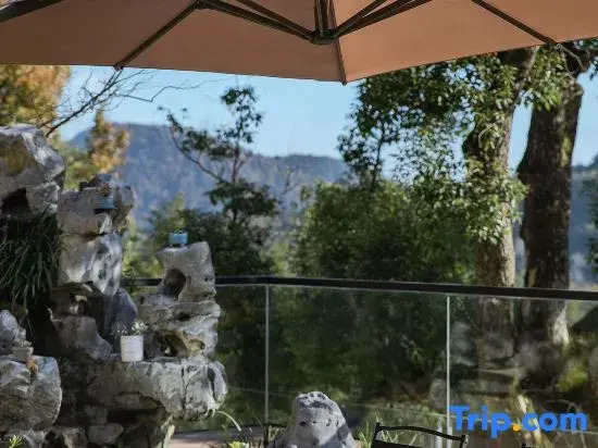 Tonglu Cangqiongjingshe Homestay