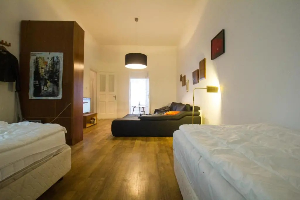 Central , 3 Rooms in Frankfurter Tor