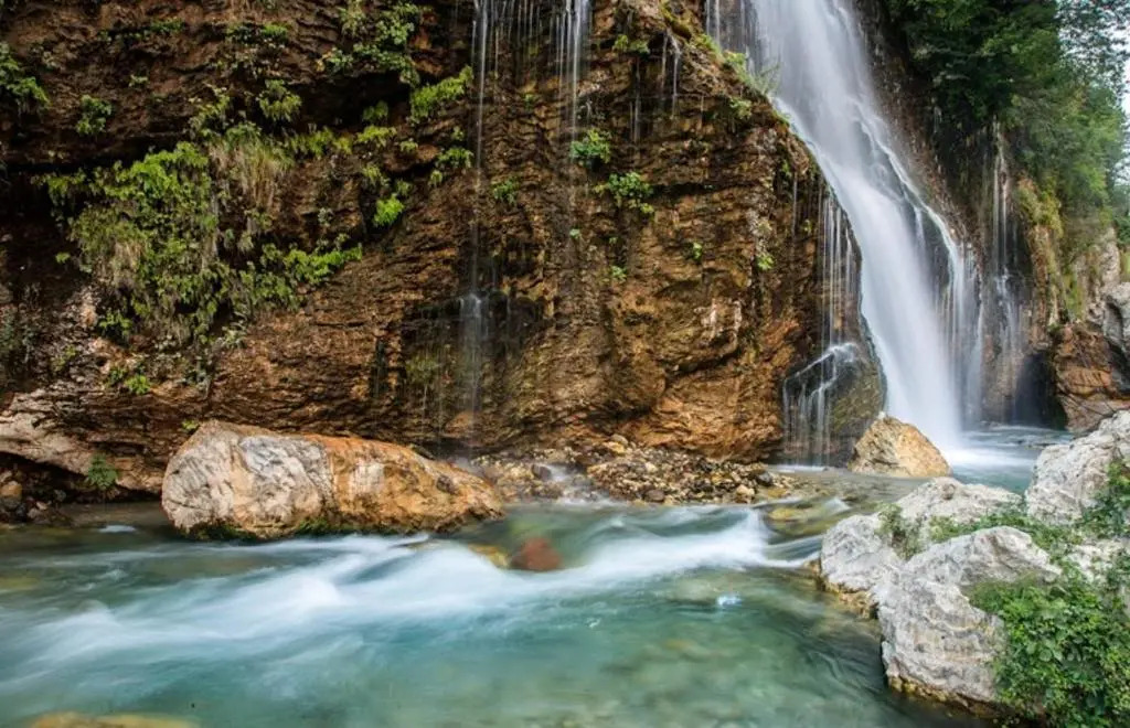 Kapuzbaşı Baştürk Tesisi