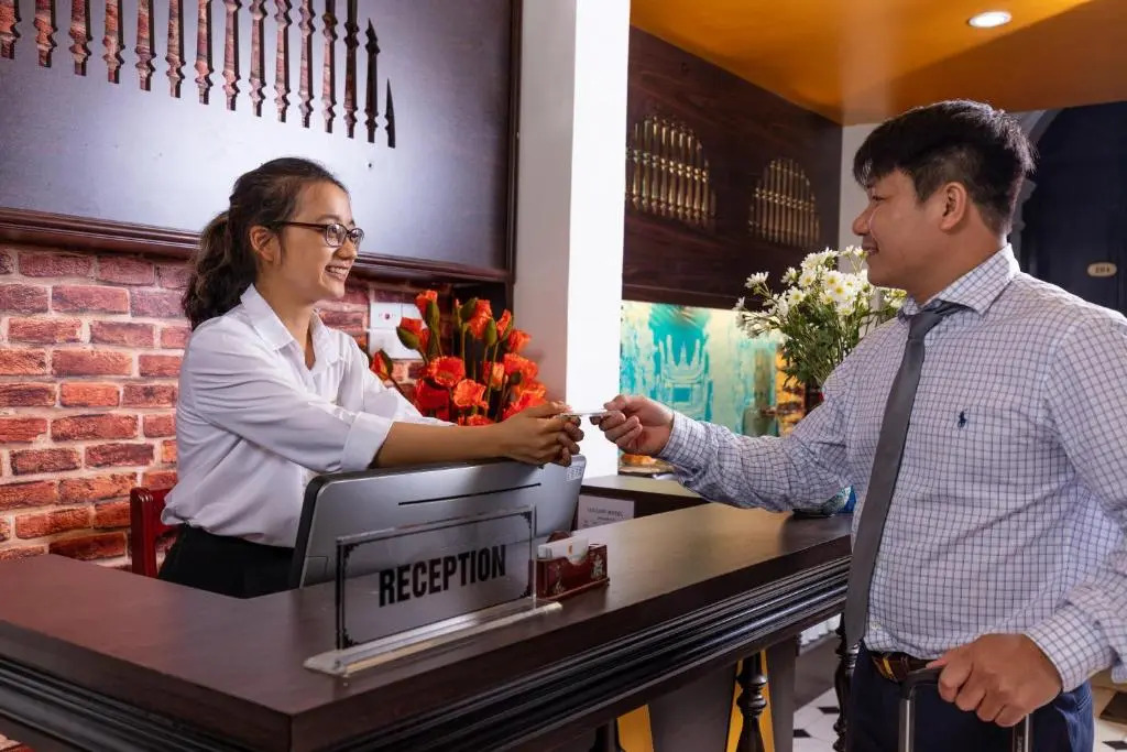 Hanoi Center Silk Lullaby Hotel and Travel