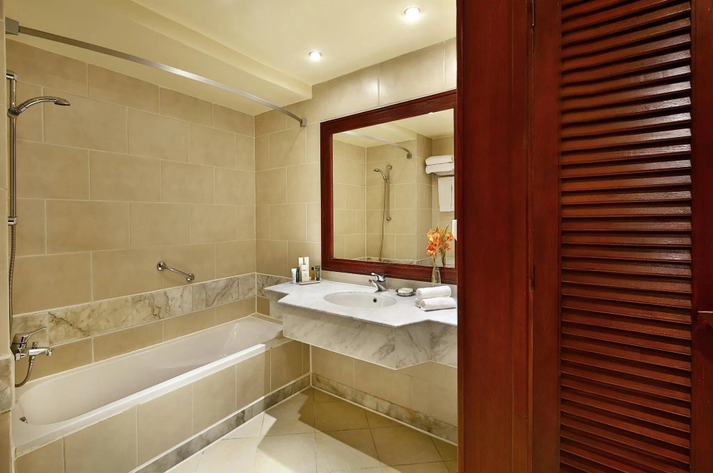 Курортный Отель Safir Sharm Waterfalls Resort