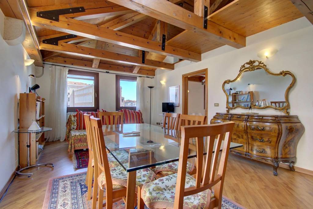 WHERE GRAND CANAL STARTS panoramic view, 5pax,wifi