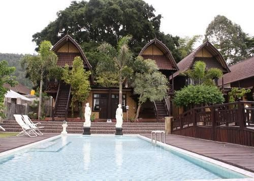 Batur Lakeside Huts