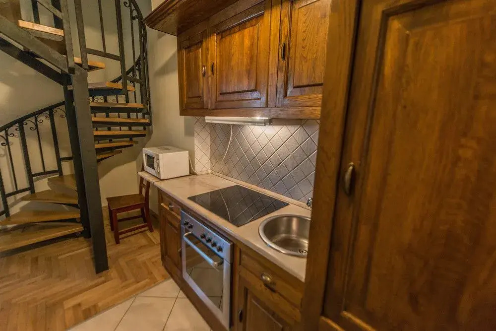 Pater Apartments