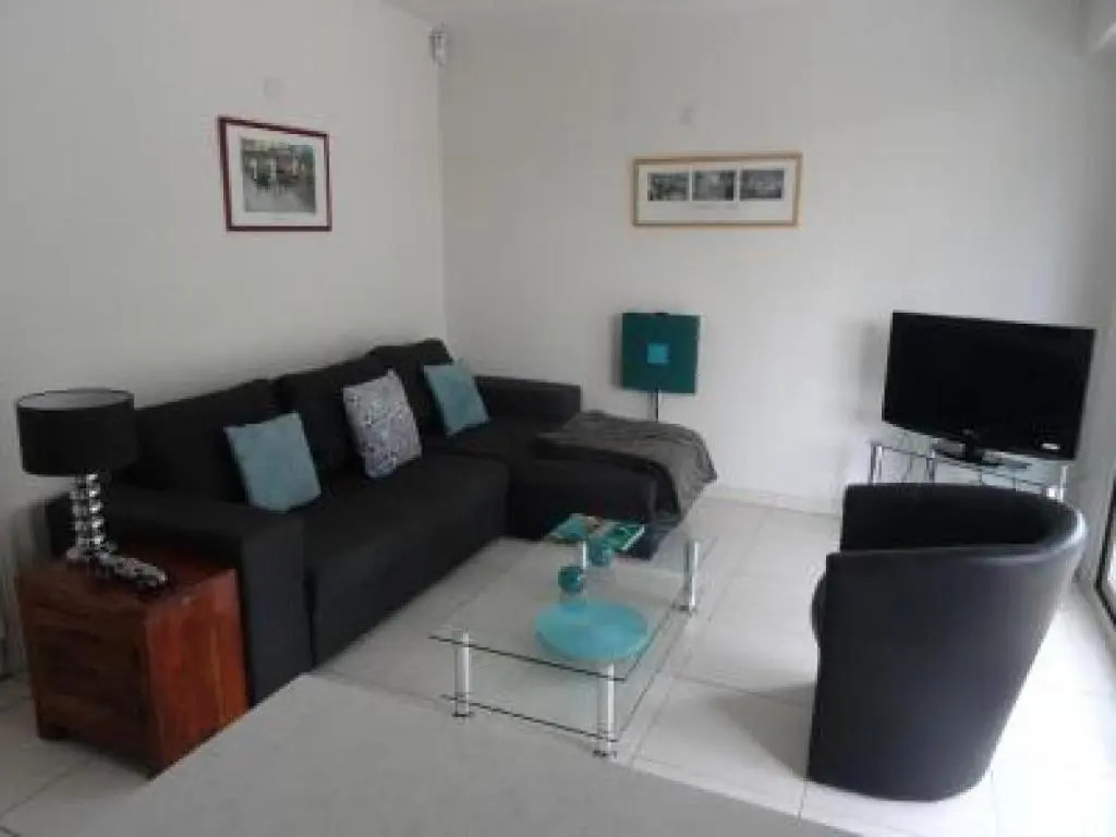 Modern one Bedroomed Apartment Just off the Cannes Seafront With a Terrace and Pool Access - 1753