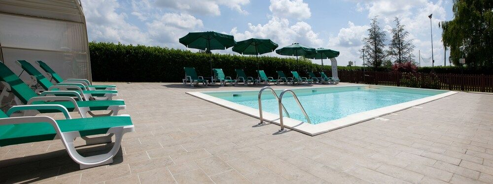 Lo Scoiattolo Piedmont Bike Hotel