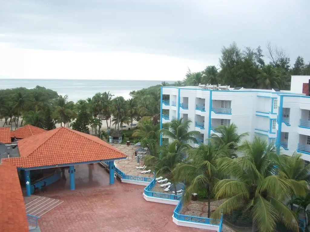 Hotel Costa Larimar