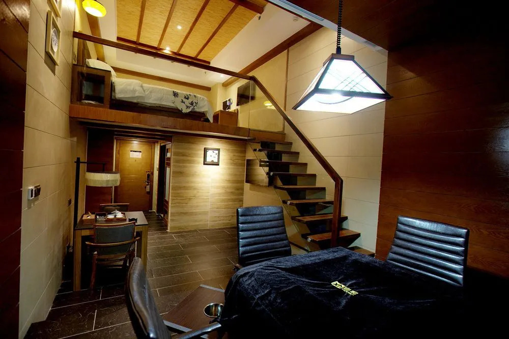 Crystal Pudi Hotel