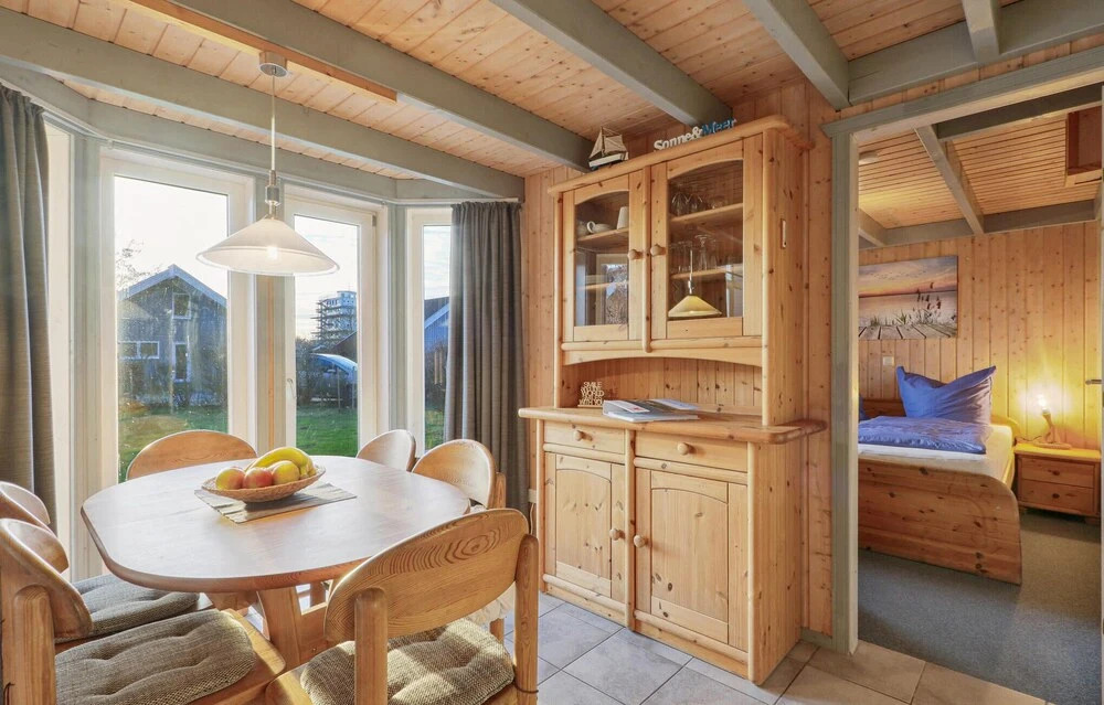 Cozy Home In Rechlin With Wifi