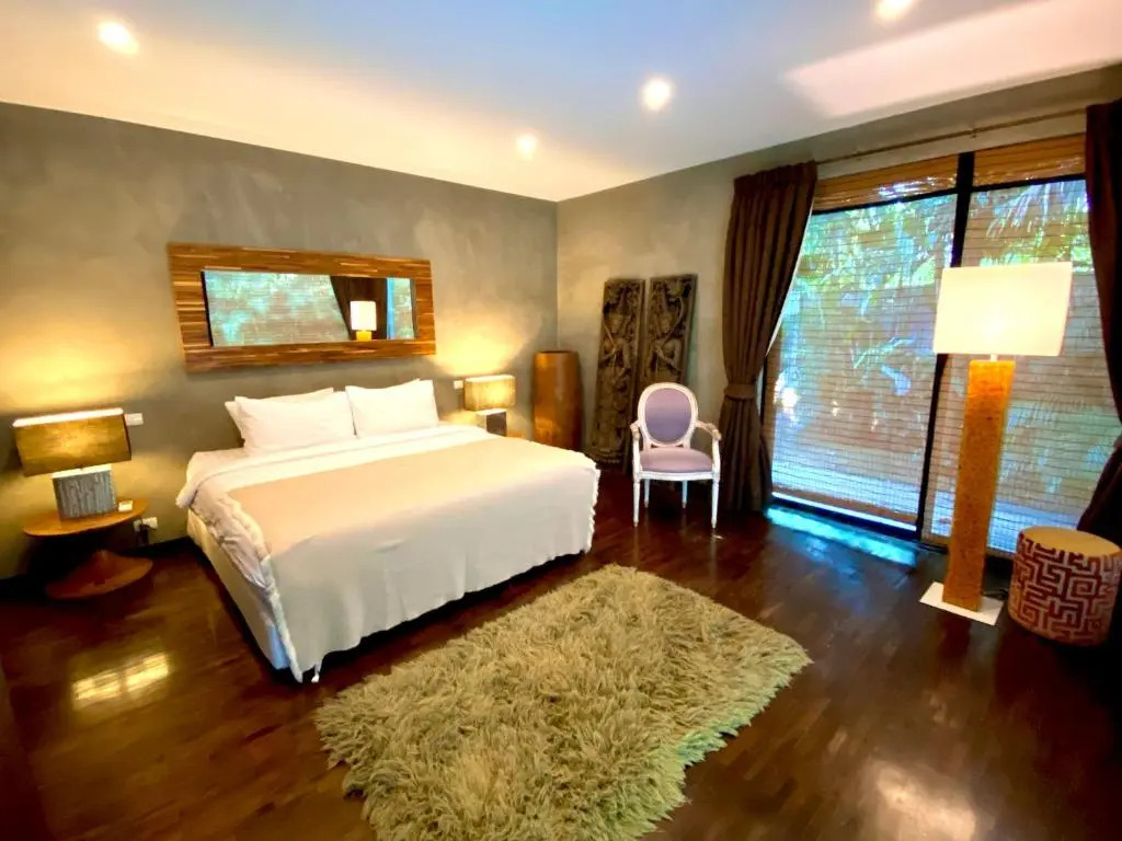 Natural Villas Chiang Mai Riverside Pool Villa 5BDR
