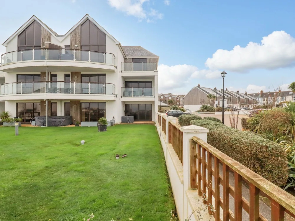 47 Bredon Court
