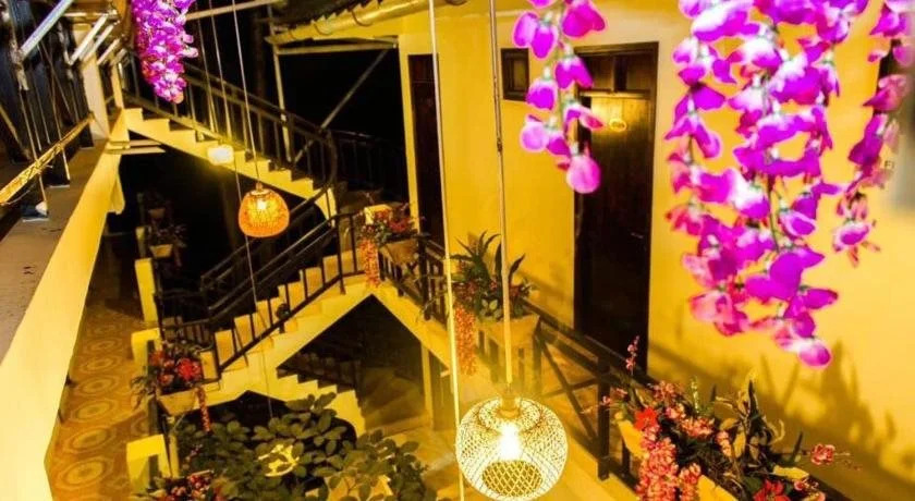 TRUC LAM HOTEL