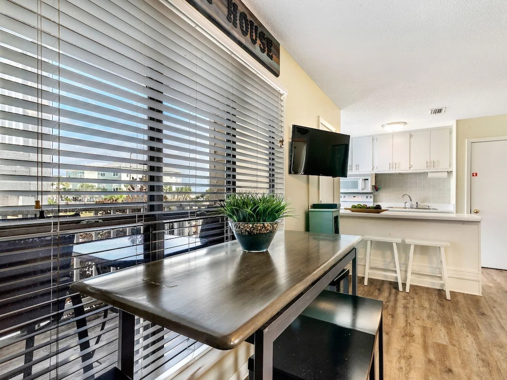 Sea Horse 311 by Bender Vacation Rentals