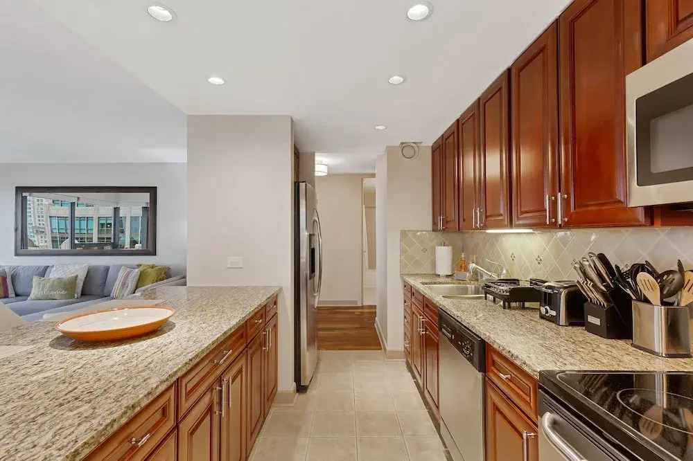 2bd River North Million Dollar Views Parking Incl by AllSet Turnover