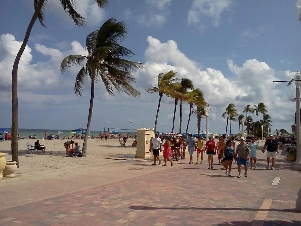 Hollywood Beach Resort -two Bedrooms Sleeps 6