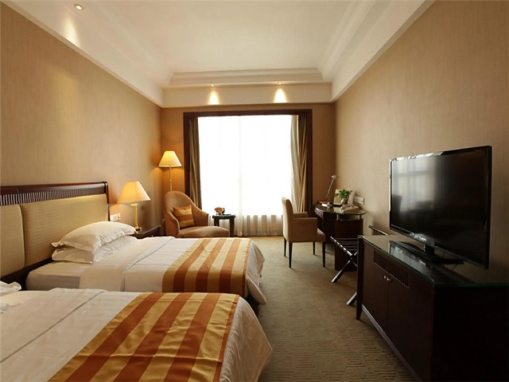 Grand Royal Hotel
