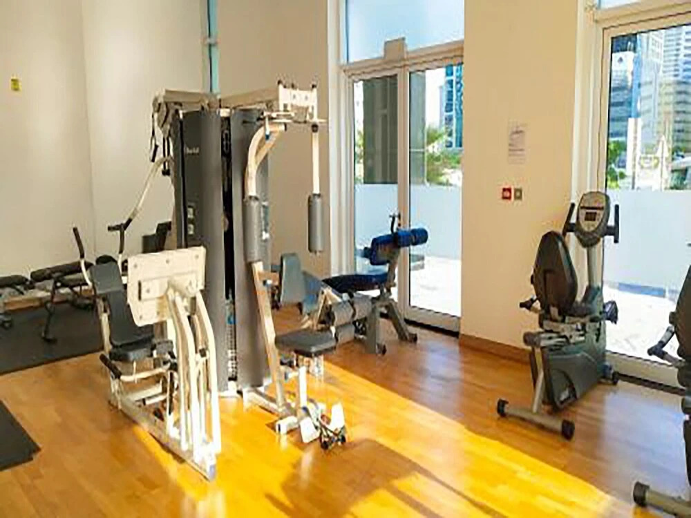 Yogi - Serene Romance in a Stylish Studio with City Views