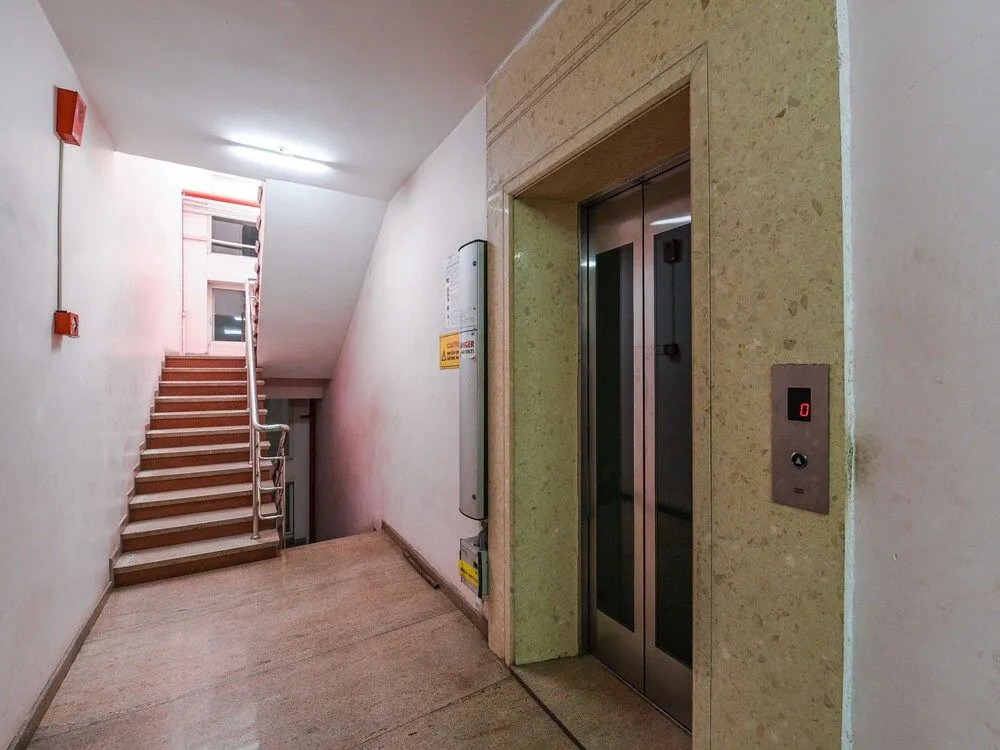 Oyo 18612 Sree Sai Surya Service Apartment