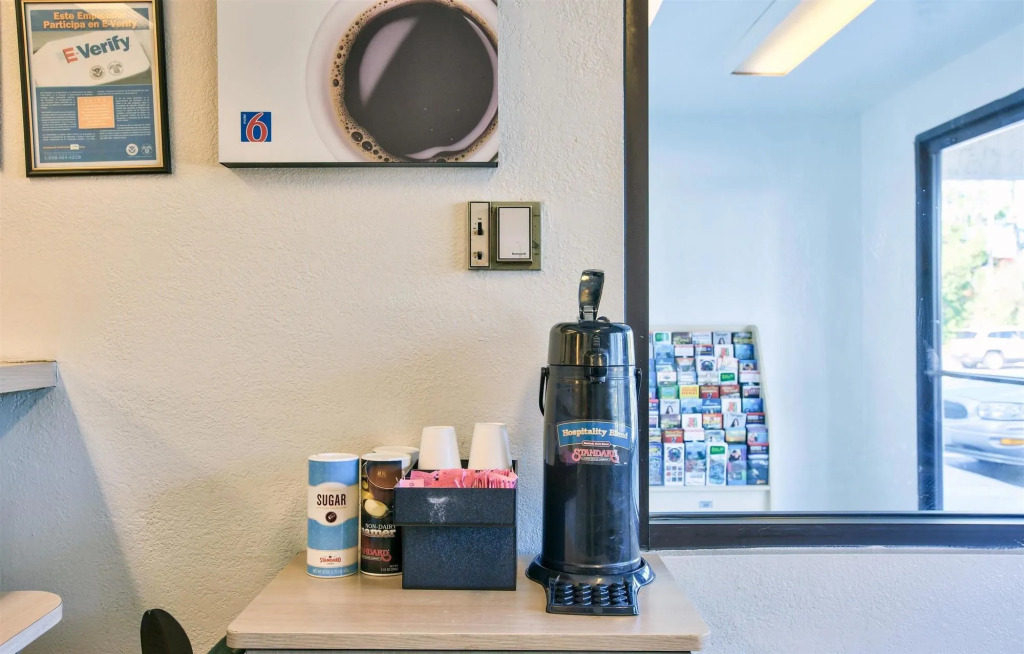 Motel 6-Valdosta, GA - University