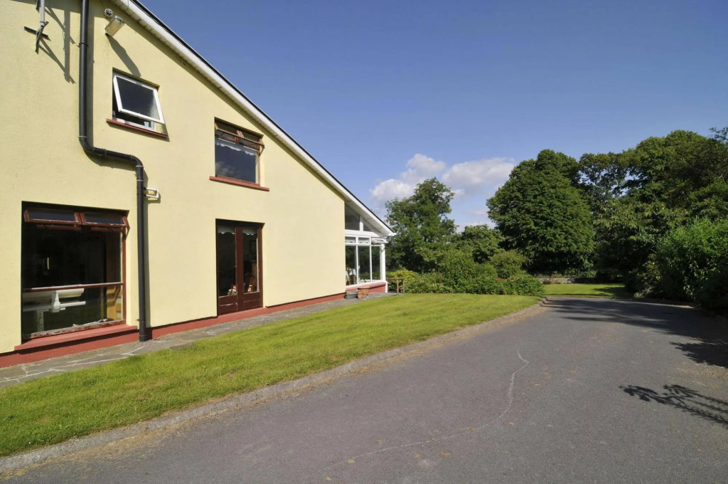 Carrowntober House B & B