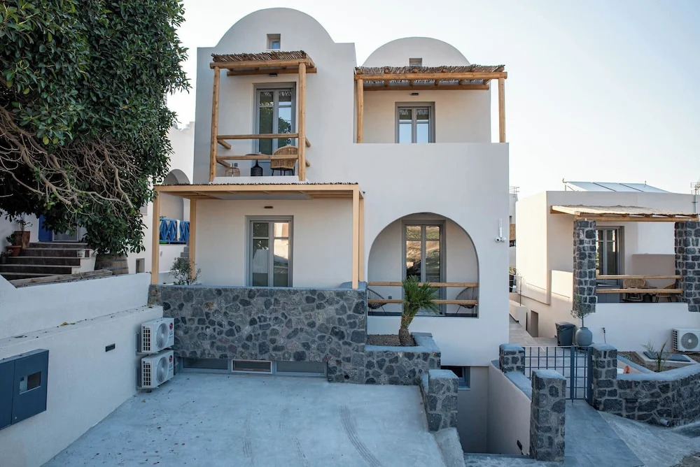 Aidani Luxurious Rooms