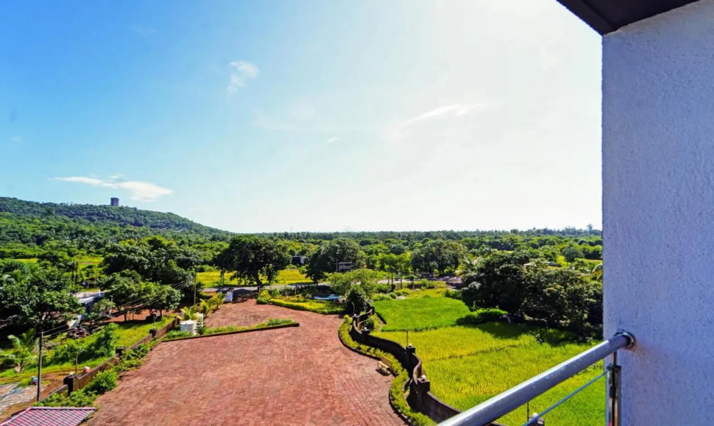 Treebo SS Residency Mountain View with Swimming Pool