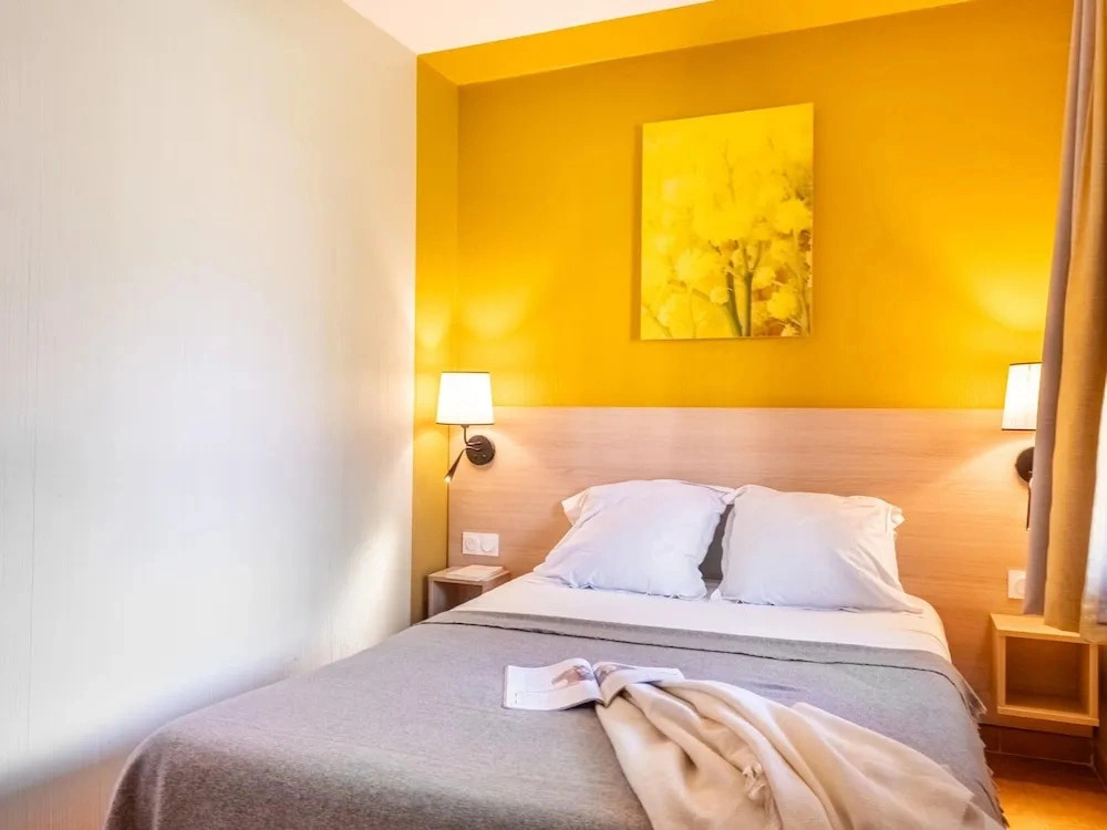 Lush Stay Near Cannes